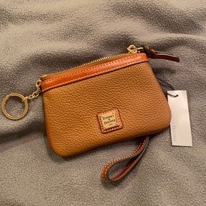 Dooney & Bourke wristlet